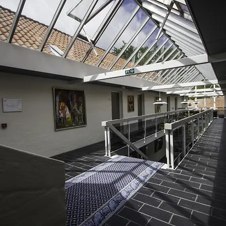 宾馆 尼耶库洛宾馆 萨博